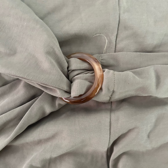 Adorable Jumpsuit with tie - Picture 3 of 4